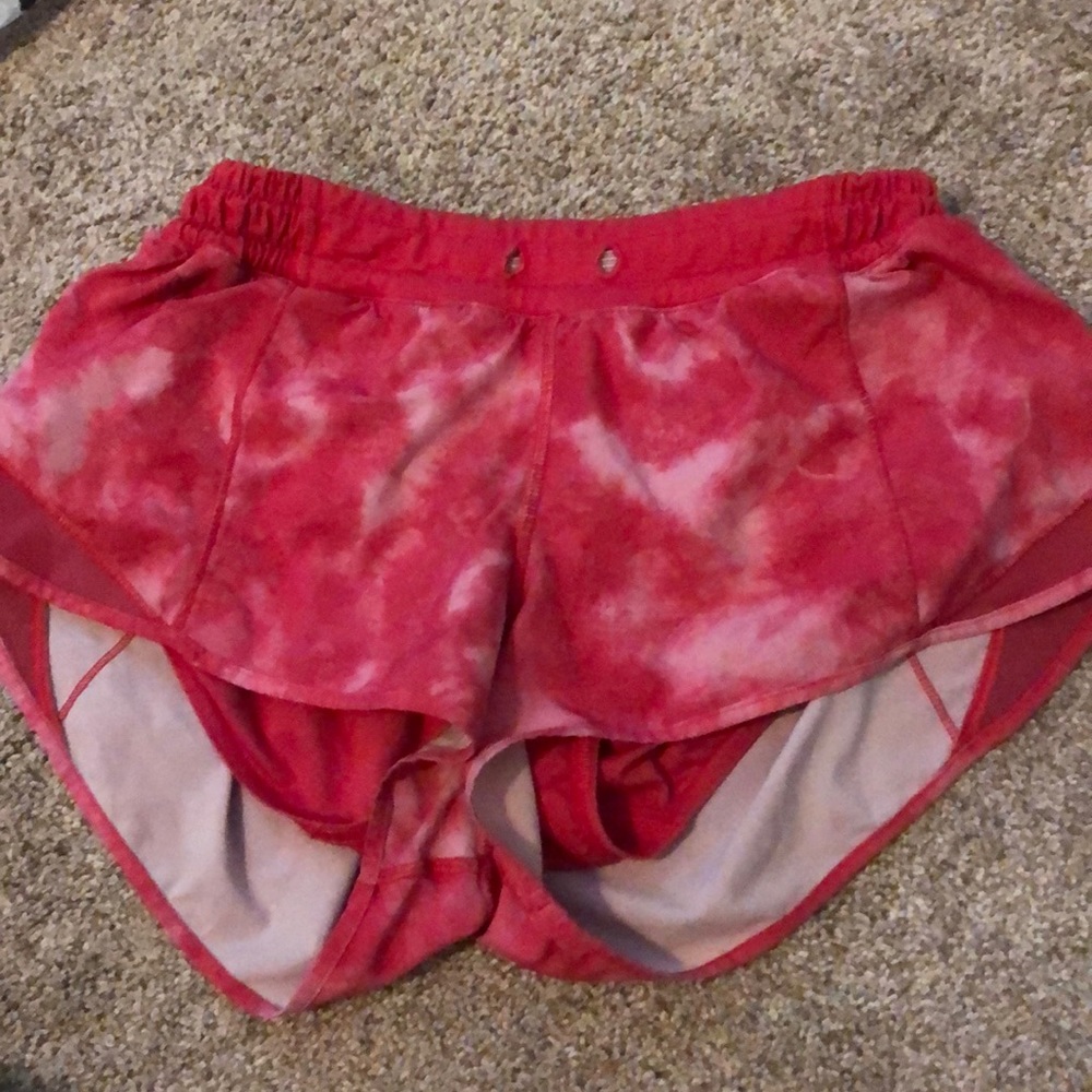 lululemon shorts size 8